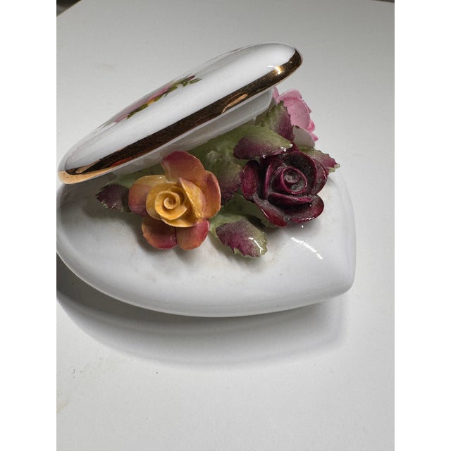 Royal Albert Vintage Royal Albert Old Country Roses Bone China Heart Trinket Box, England For Sale - Image 4 of 5