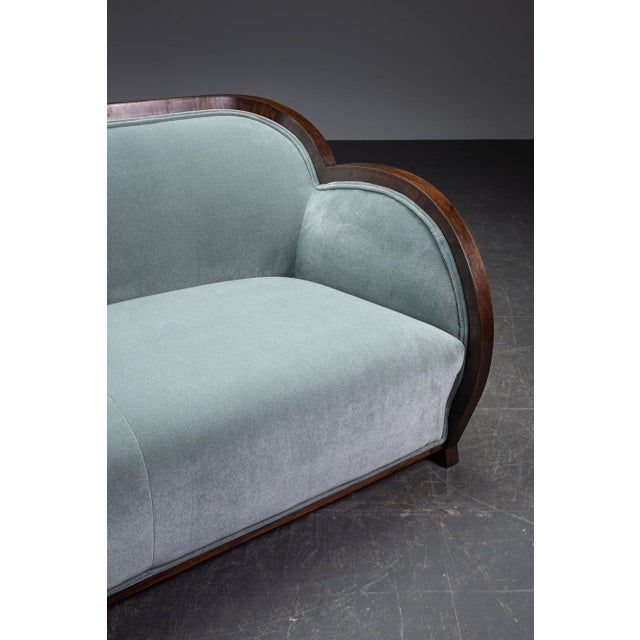 Vintage Art Deco Sofa, 1940s, in Very Good conditions. I have official proof of authenticity such as vintage catalogs,...