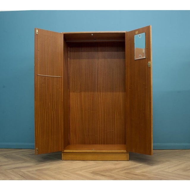 Vintage Oak Wardrobe from G-Plan, 1955 For Sale - Image 6 of 11