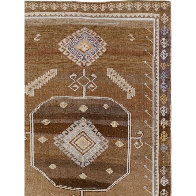 Tribal Galerie Shabab Collection Mid-20th Century Turkish Anatolian Room Size Carpet For Sale - Image 3 of 10