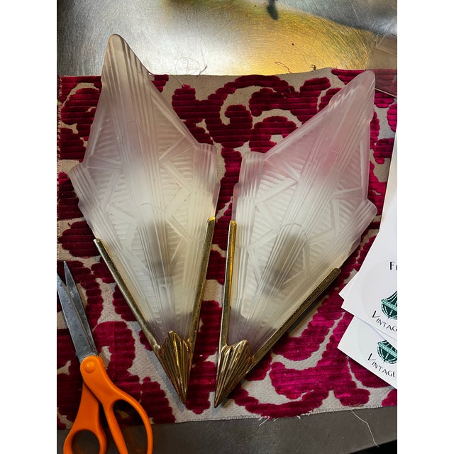 1970s Paris Flea Market, Art Deco Brass Sconces With Detailed Glass - Pair For Sale - Image 4 of 12