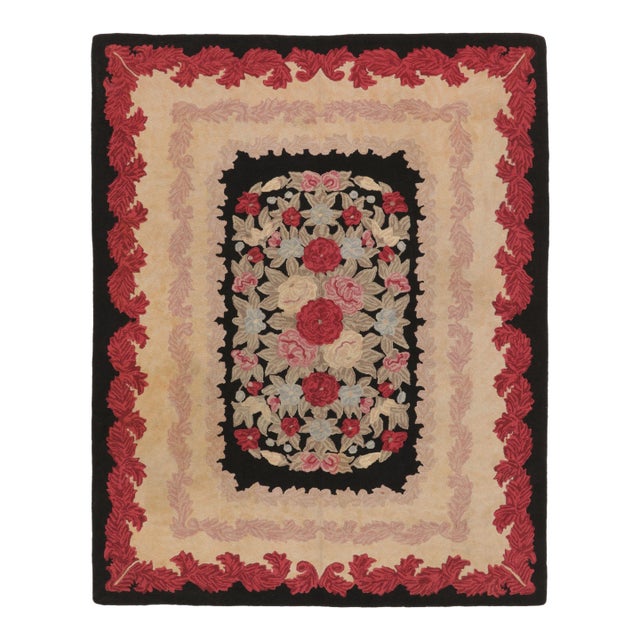 Antique Hooked Rug With Floral Medallion in Bright Pastel Hues - Rug & Kilim For Sale