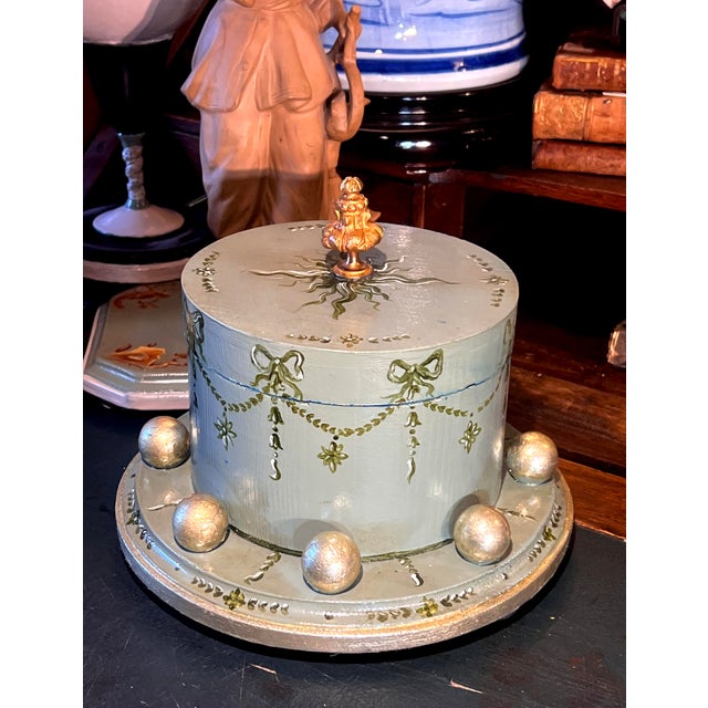 Mid 20th Century Regency Style Handpainted & Gold Gilded Decorative Green Cylindrical Box With Velvet Interior For Sale - Image 5 of 8