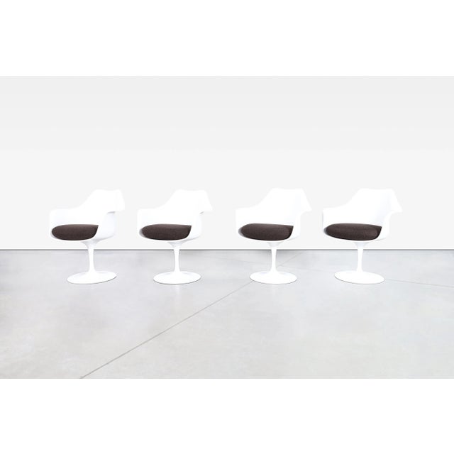 Knoll Mid-Century Modern "Tulip" Dining Room Set by Eero Saarinen for Knoll For Sale - Image 4 of 12