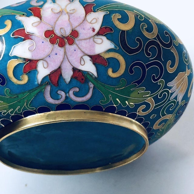 Metal Vintage Chinese Cloisonné Ashtray | Turquoise Ground Lotus Motif With Gilt Rim For Sale - Image 7 of 7