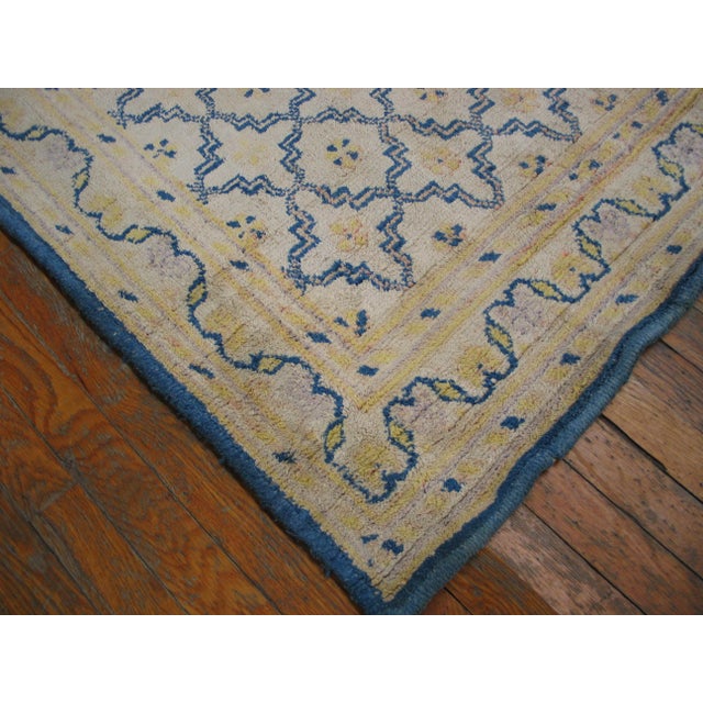 Early 20th Century 1920s Soft Yellow Geometric Antique Indian Agra Rug Hand Knotted 4' X 6'2" Cotton Carpet For Sale - Image 5 of 6
