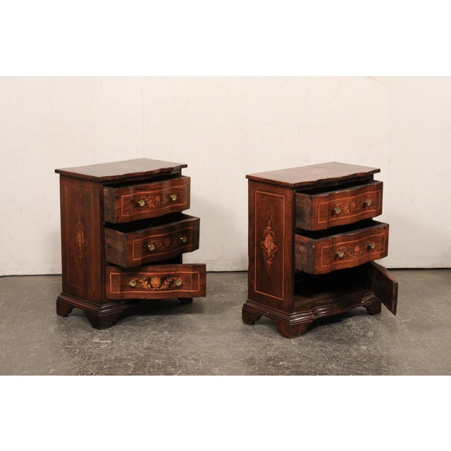 19th Century Pair of Italian Petite Serpentine Commodini, For Sale - Image 10 of 12