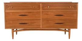 Example of Broyhill Dressers and Chests of Drawers