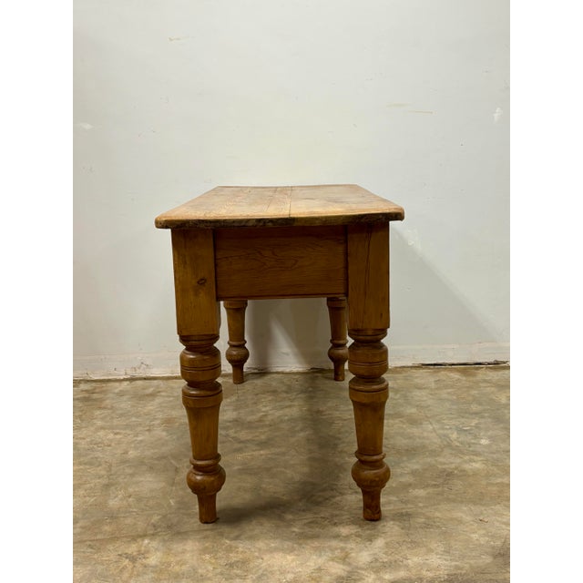 Wood 19th Century English Pine Prep Table For Sale - Image 7 of 10