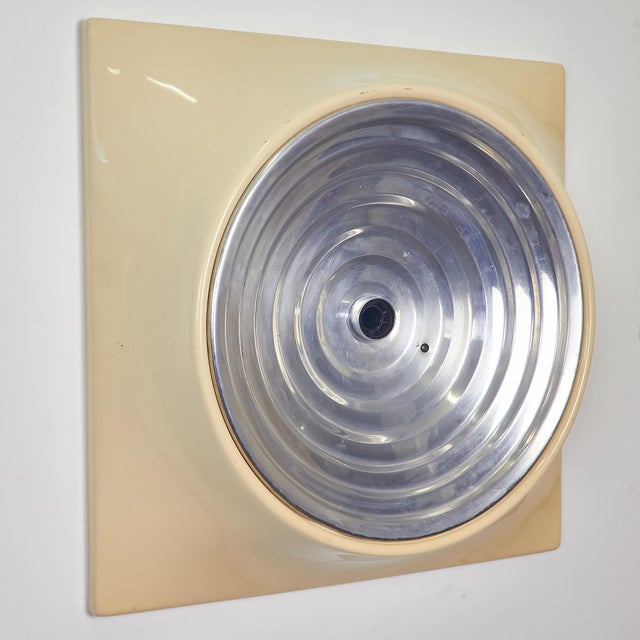 Space Age Wall Lights from Studio Nizzoli, 1970s, Set of 2 For Sale - Image 4 of 15