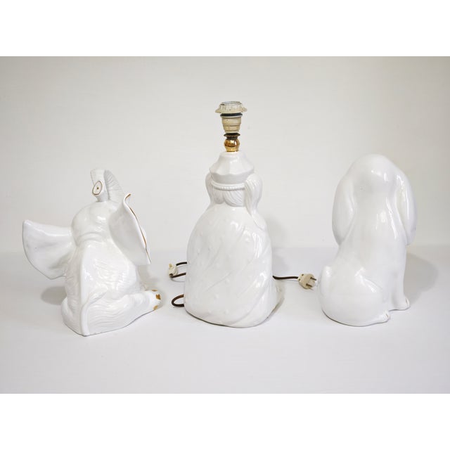 White Vintage Table Lamp and Decorative Objects in White Ceramic, Italy, 1970s, Set of 3 For Sale - Image 8 of 12