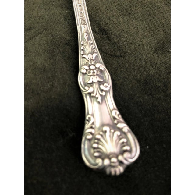 Late 18th Century 1900's Victorian Silver Gilt Queens Condiment Spoon With Gilt Bowl Hallmark London England For Sale - Image 5 of 6