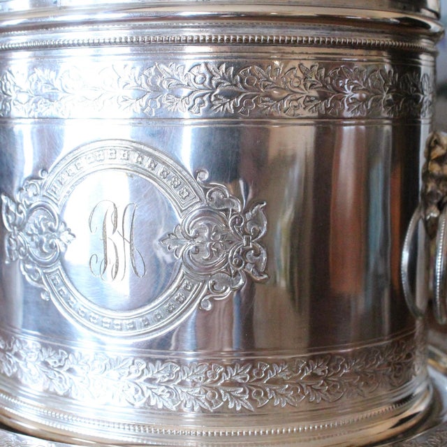 Mappin & Webb Large Silver Plate Biscuit Box Box Mappin & Webb For Sale - Image 4 of 18