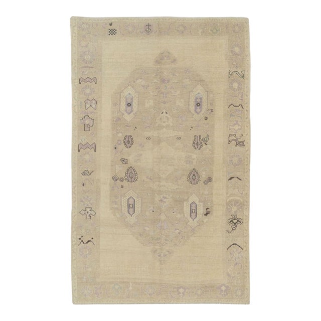 Galerie Shabab Collection Mid-20th Century Turkish Anatolian Accent Rug For Sale