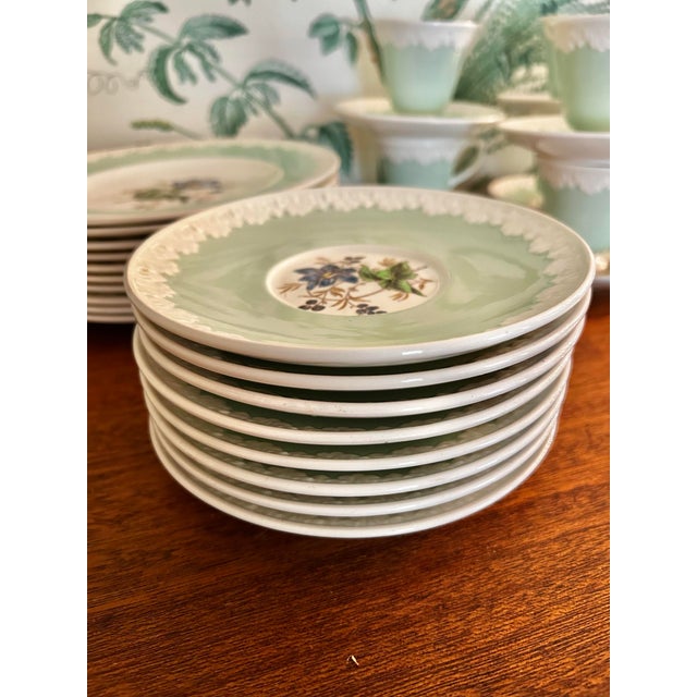 Wedgwood 1930’s Wedgewood China Corinthian Hampton Court With Celadon Mint Green Rim - A Set of 60 Pieces For Sale - Image 4 of 18