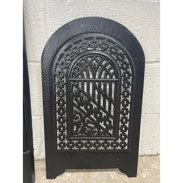 Late 19th Century French Quarter Cast Iron Fireplace Surround & Summer Cover 27" X 21" For Sale - Image 4 of 8