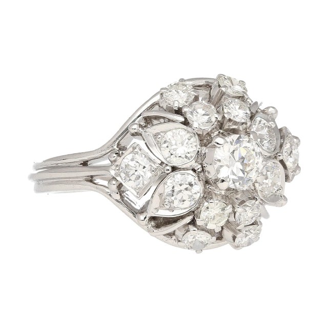 Vintage 1.30 Carat Old Euro-Cut Diamond Flower Ring in 14k White Gold, Size 6 For Sale - Image 4 of 6