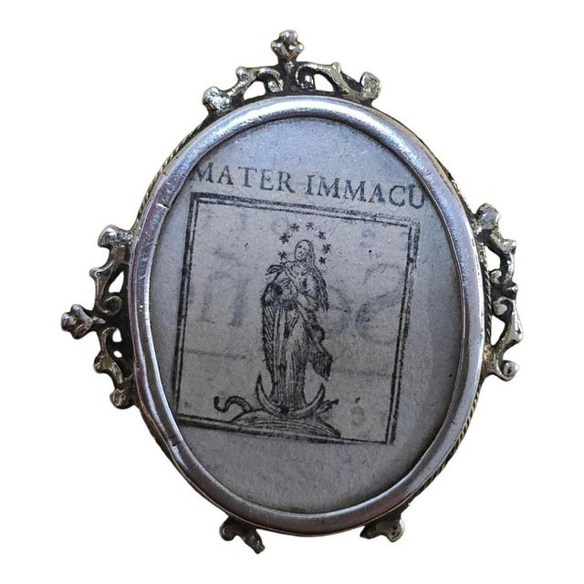Metal Antique Reliquary in Silver, 1780 For Sale - Image 7 of 8
