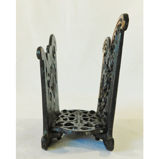 1970s Vintage Mid Century Figural Nude Woman Cast Metal Napkin or Letter Holder For Sale - Image 5 of 12