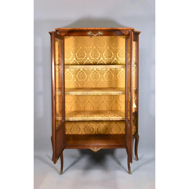 French Display Cabinet, 1950s For Sale - Image 13 of 18