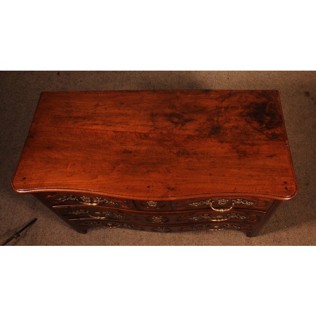 Parisian Regency Walnut Chest of Drawers, 1700s For Sale - Image 11 of 12