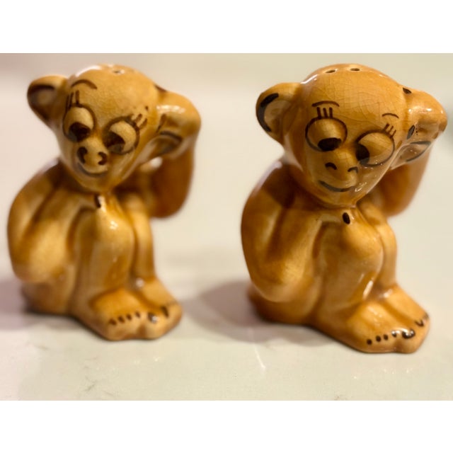 Brown Mid 20th Century Trompe-L’Oeil Ceramic Cheeky Monkey Salt and Pepper Shakers For Sale - Image 8 of 9
