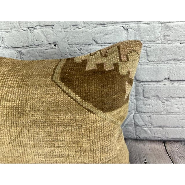 Turkish 20 x 20 Rug Pillow Oasis Breeze Turkish Pillow Cushion Cover For Sale - Image 3 of 4