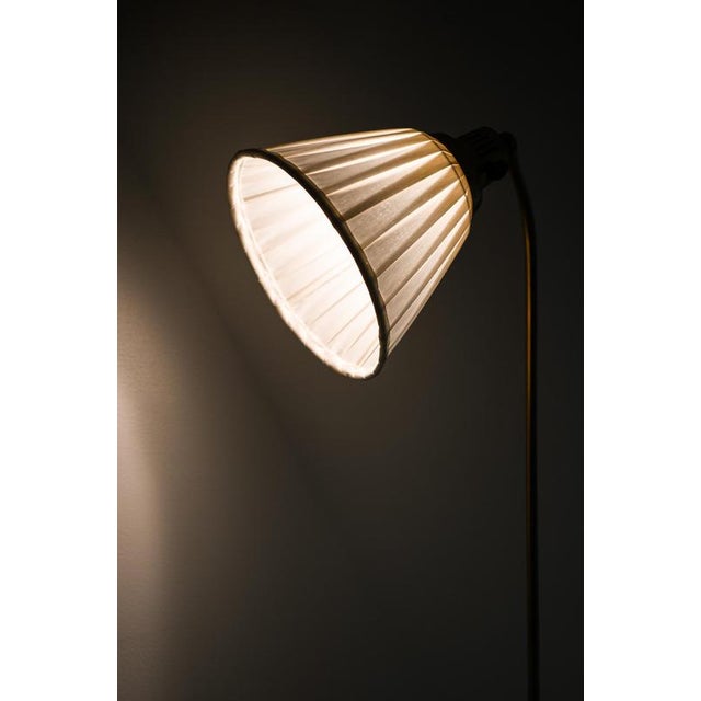 Gold Floor Lamp in Brass and Metal attributed to Hans Bergström, 1940s For Sale - Image 8 of 11