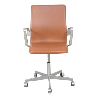 Oxford Office Chair in Walnut and Anilin Leather by Arne Jacobsen, 2000s For Sale