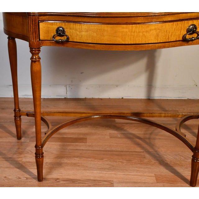 1920 Flint's Fine Furniture Regency Style Tiger Maple Console Table / Hall Table For Sale - Image 6 of 12