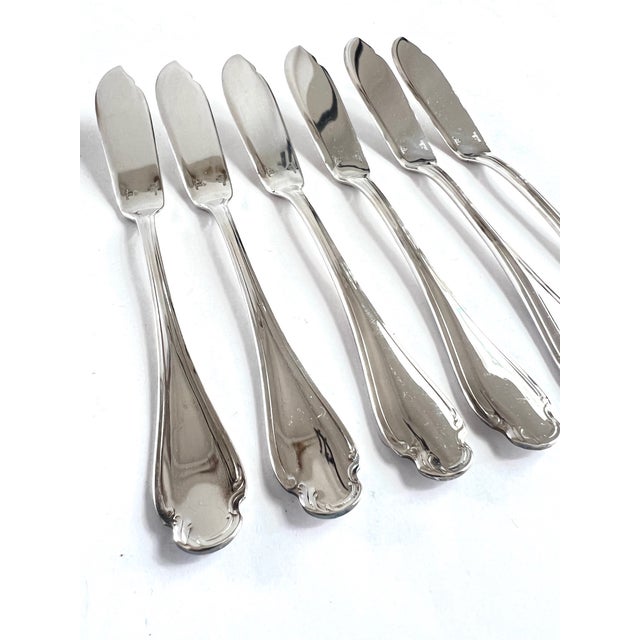 1960s Pompadour Silver-Plated Fish Knives from Christofle, 1960s, Set of 6 For Sale - Image 5 of 15