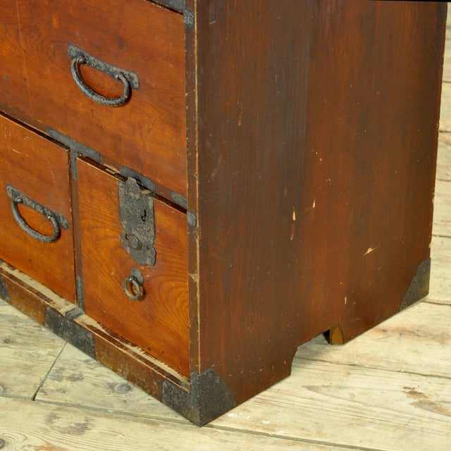 Brown Japanese Tansu Chest of Drawers, 1890 For Sale - Image 8 of 11
