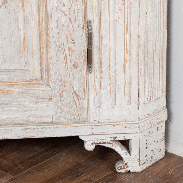 19th Century Swedish Gustavian Gray Pine Corner Cabinet Cupboard For Sale - Image 11 of 12