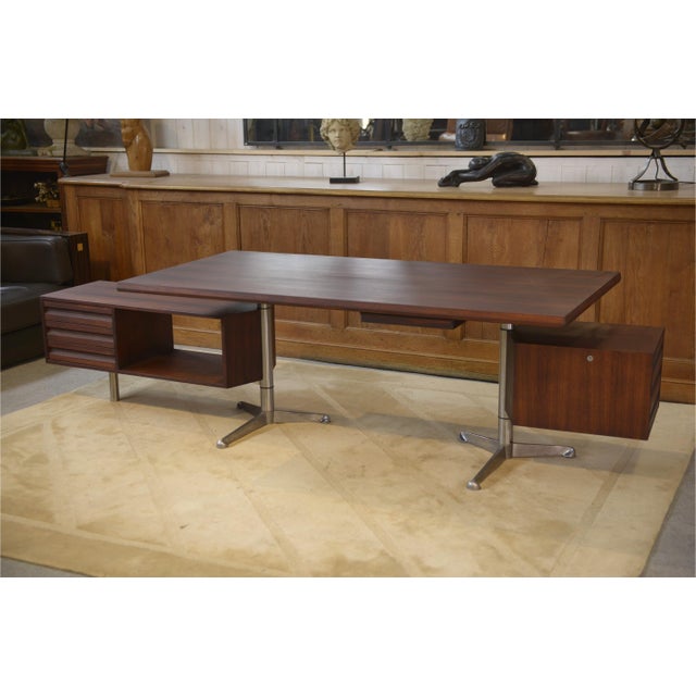 Modèle T95 Desk by Osvaldo Borsani for Tecno, 1960s For Sale - Image 3 of 17