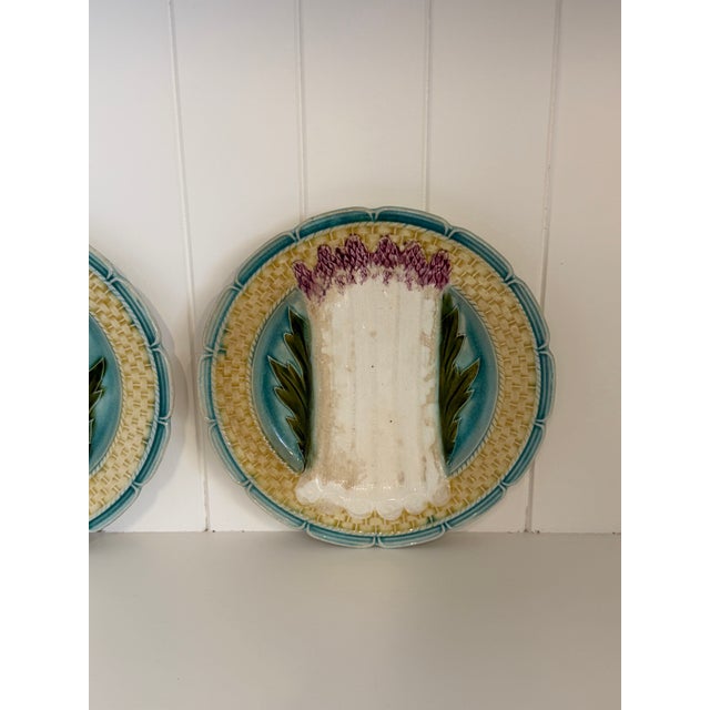 Ceramic Pair of Antique French Barbotine Asparagus Majolica Plates, Circa 1900 For Sale - Image 7 of 11