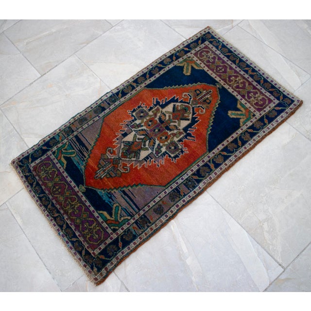 Hand Knotted 1. Class Turkish Small Rug - 1'10" X 3'3" For Sale - Image 9 of 10