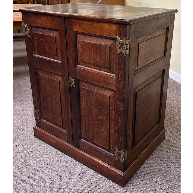 Wood Antique Arts and Crafts English Oak Cabinet C. 1910 For Sale - Image 7 of 12