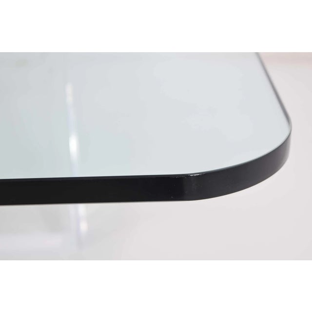 Mid 20th Century Thick Lucite Cocktail Table Attributed to Lion in Frost For Sale In Dallas - Image 6 of 9