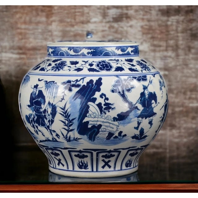 Chinese Vintage Chinese MCM Blue and White Porcelain Vase For Sale - Image 3 of 3