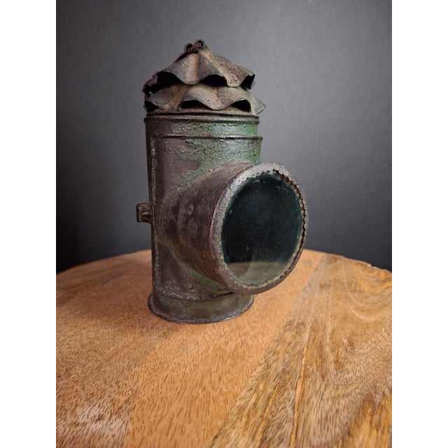 Mid 19th Century Antique Tin Bullseye Candle Lantern Crimped Top Green Painted Belt Lamp For Sale - Image 5 of 18