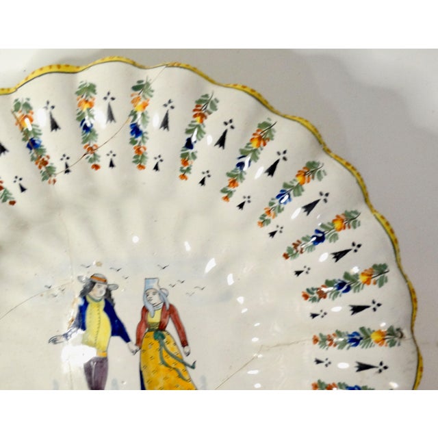 Henriot Quimper 18th-Century Lobed Quimper Wedding Charger For Sale - Image 4 of 13