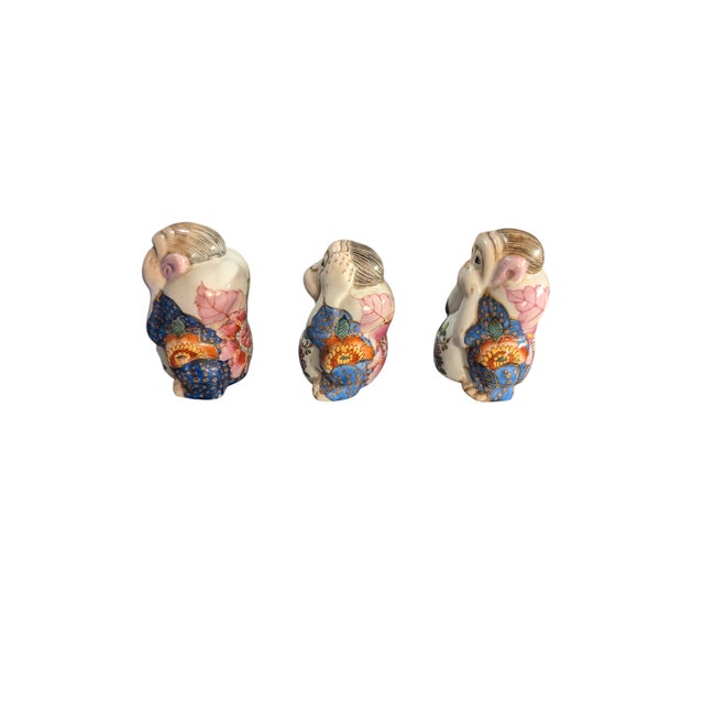 Early 20th Century 19th/20th Century Chinese Tobacco Leaf Hand-Painted Porcelain Monkeys For Sale - Image 5 of 5
