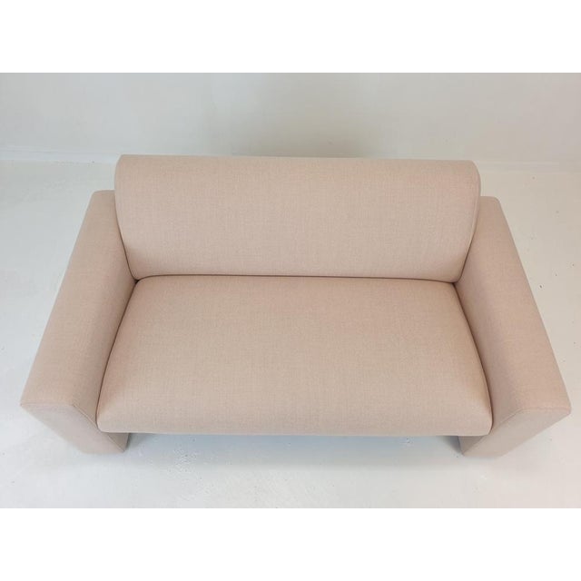 Model 691 2-Seater Sofa in Soft Pink Wool from Artifort, 1980s For Sale - Image 11 of 14