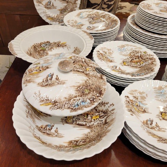 Ceramic Dinnerware Set from Johnson Bros Porcelain, 1940s, Set of 81 For Sale - Image 7 of 18