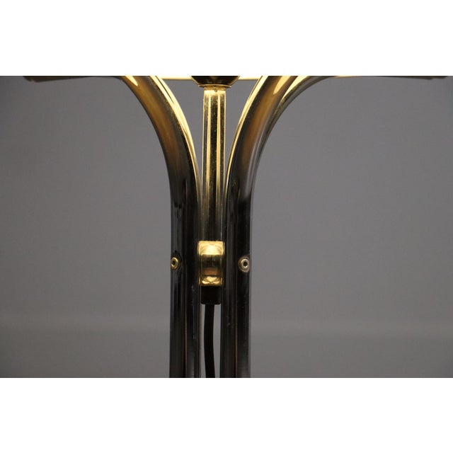 Quadrifoglio Table Lamp by Gae Aulenti for Guzzini, Italy, 1970s For Sale - Image 9 of 10