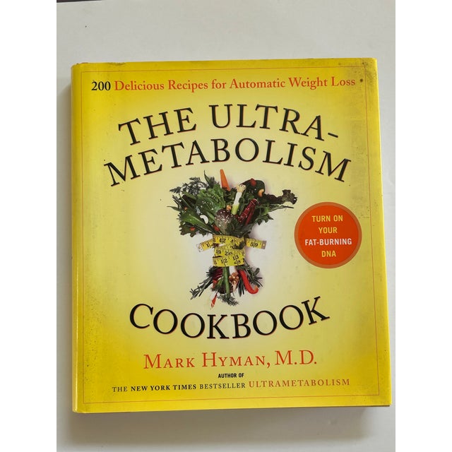 This set of 5 vintage cookbooks focuses on healthy eating. With cardiologist Dean Ornish, Andrew Weil, M.D., focuses on...