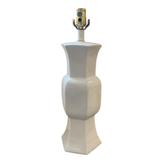 Mid 20th Century Ceramic Pagoda Lamp in White For Sale