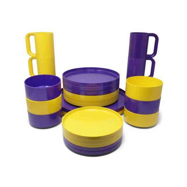 Mid-Century Modern Purple and Yellow Dinnerware by Vignelli for Heller - Service for 6 For Sale - Image 3 of 6