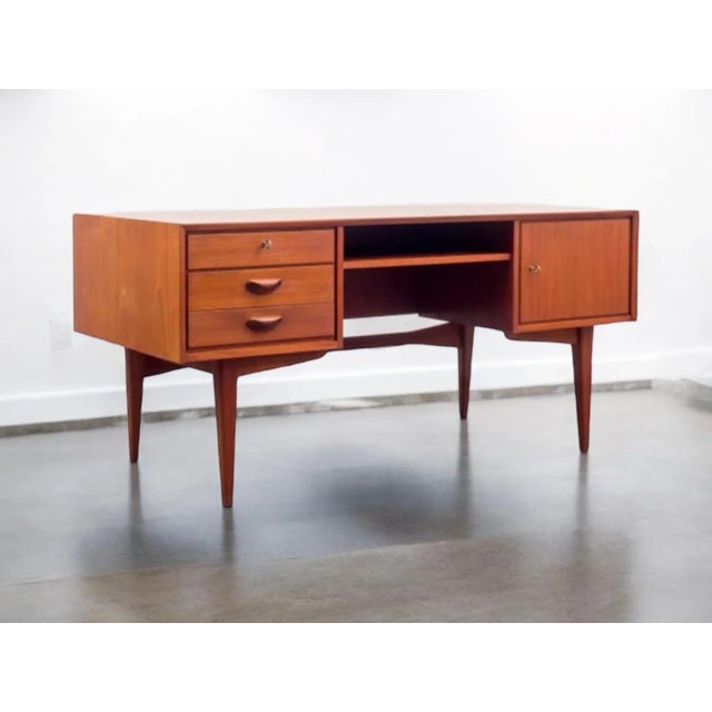 Vintage Executive Desk Teak, 1960s For Sale - Image 13 of 13