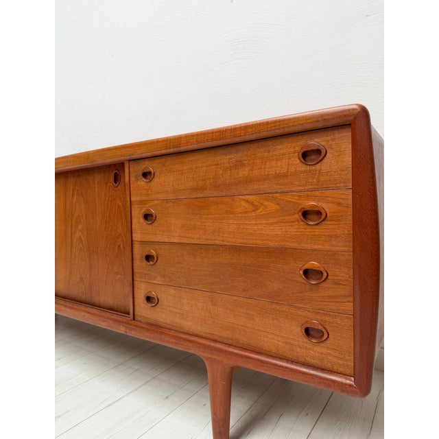 Large Vintage Danish Teak Sideboard by H.P. Hansen, 1960s For Sale - Image 12 of 17
